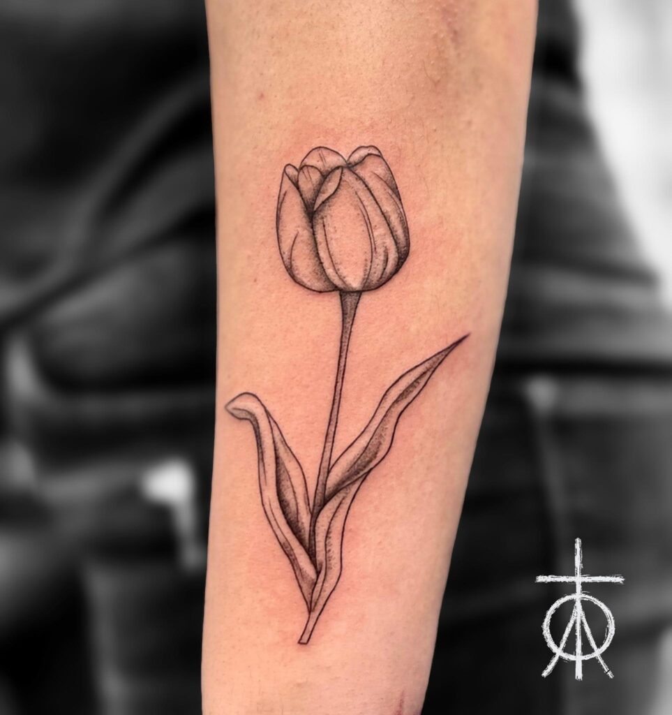 The Best Fine Line Tattoo Artist, Tulip Tattoo, Floral Tattoo by Claudia Fedorovici, Tattoo Artist Amsterdam