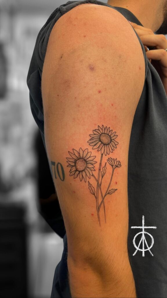 Floral Tattoo, Fine Line Tattoo, Tattoo Artist Amsterdam, Claudia Fedorovici