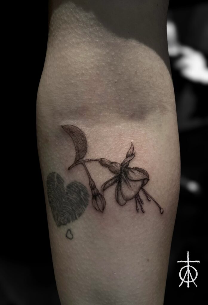Small Tattoo, Flower Tattoo, Micro Realism Tattoo, Fine Tattoo