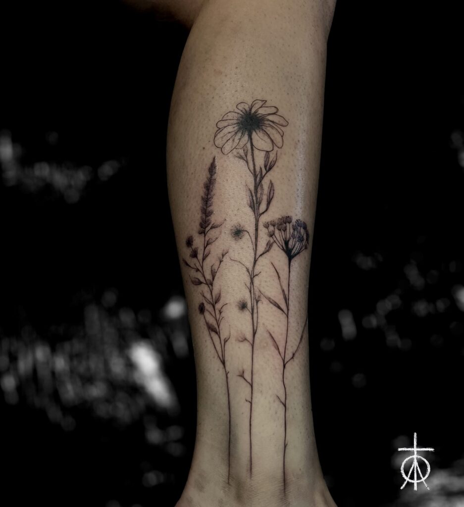 The Best Floral Tattoo, Blackwork Tattoo, Fine Tattoo by Claudia Fedorovici