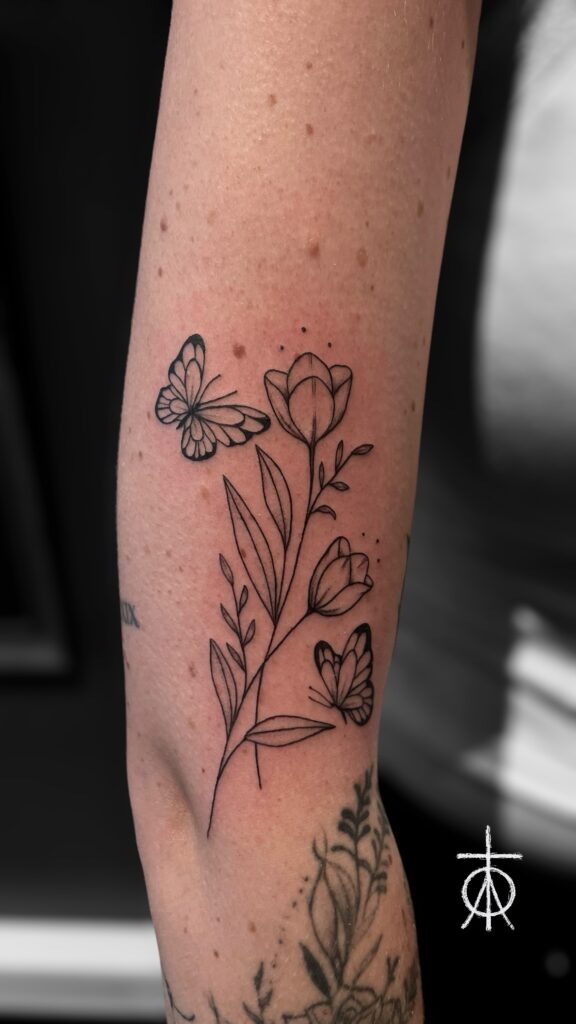 Fine Line Floral Tattoo by Claudia Fedorovici